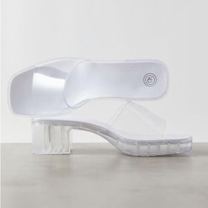 NWT urban outfitters vista jelly mule clear size 9